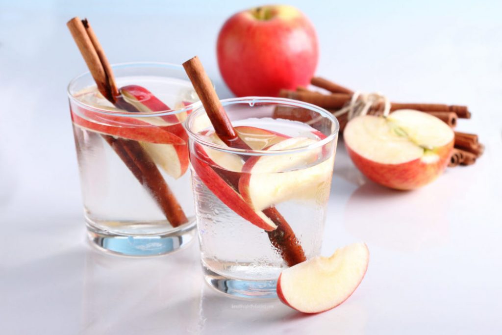 Apple & Cinnamon Detox Water